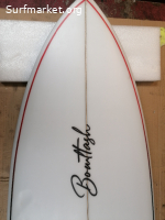 Tabla surf Bowltash 5'11 x 34,9 litros