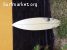 Upon surfboards 6'1 100€